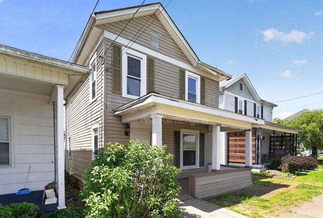 Photo - 2113 Goff Ave