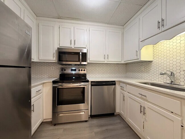 Photo - 806 Palm St Unit 3