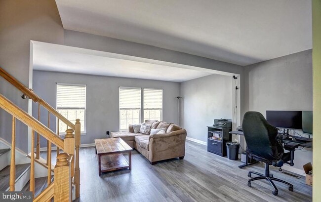 Photo - 102 Cagney Terrace SE