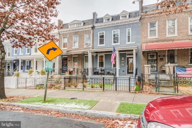 Photo - 241 Rock Creek Church Rd NW