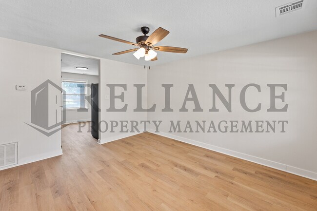 Photo - 1103 S Waverly St