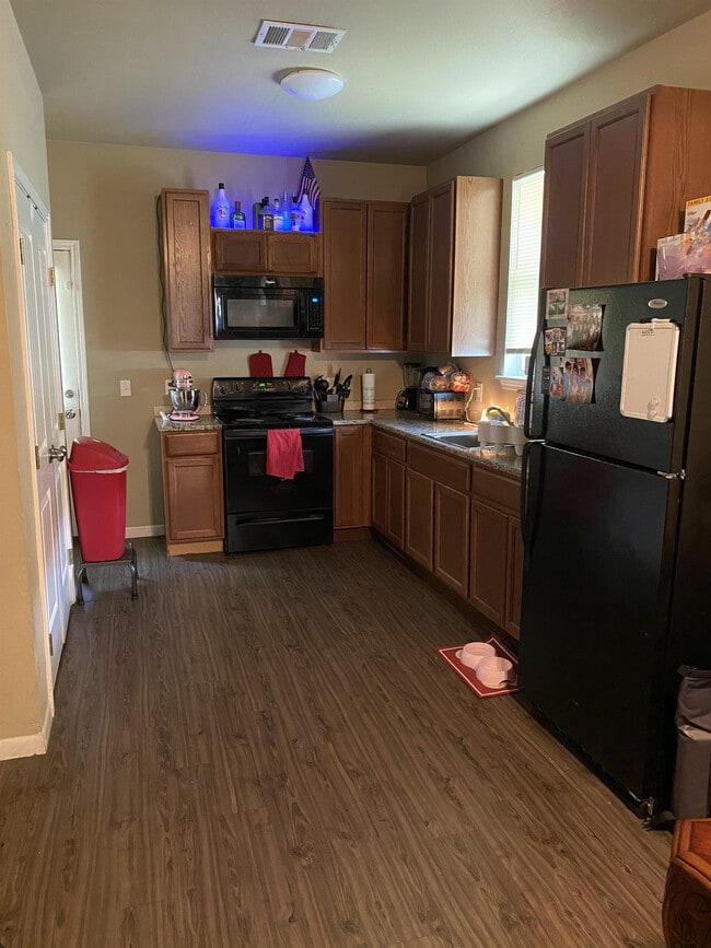 Photo - 1013 Fir Ln