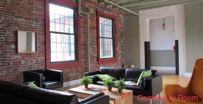 Community Room - 200 Lincoln Ave Condo Unit 329