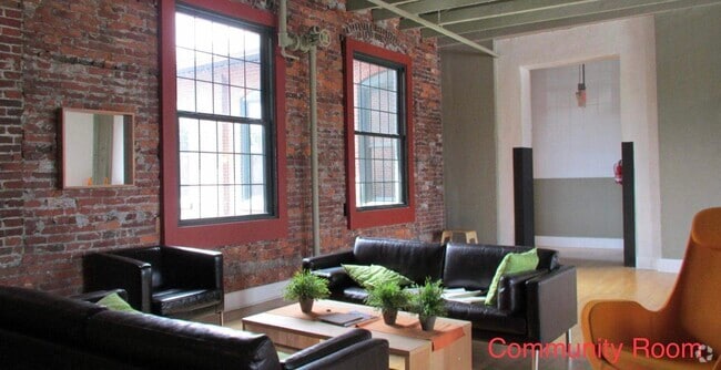 Building Photo - 200 Lincoln Ave Unit 329 Rental