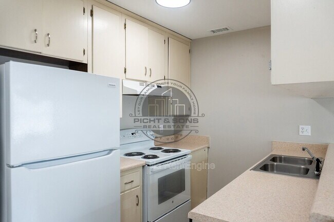 Photo - 414 Hayden Rd Unit G