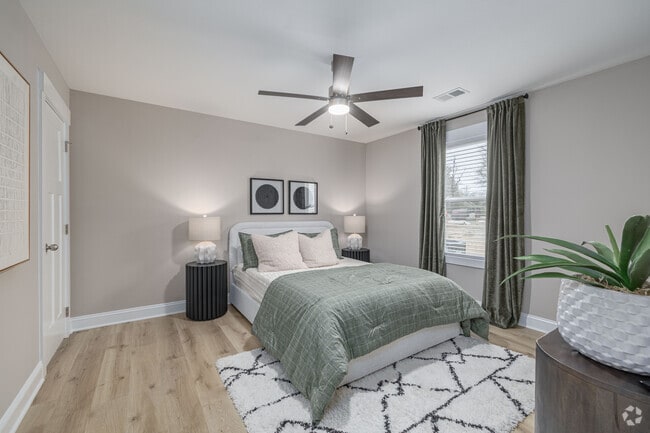 2BR, 2BA - 1,244SF - Primary Bedroom