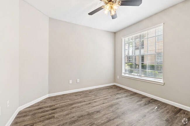 B6 2BR, 2BA - 1,133SF - Primary Bedroom