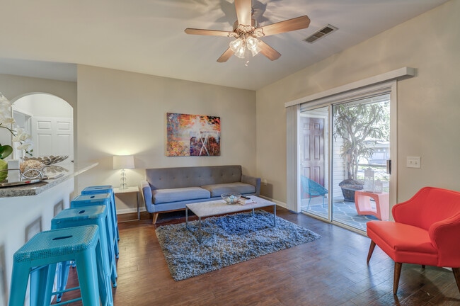 Photo - Waters Edge Apartments