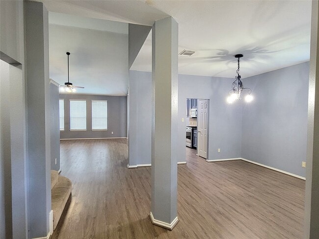 Photo - 7307 Fall Springs Ln