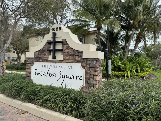 Photo - 1015 Ventnor Ave Townhome