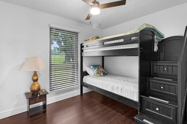 Building Photo - 110 Lakeview Shores Dr