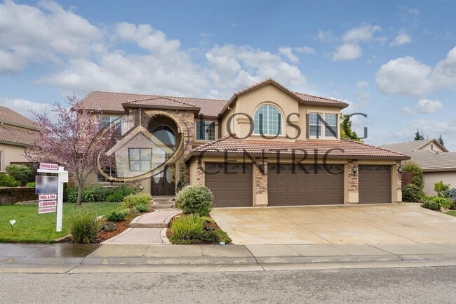 Building Photo - Executive Folsom Rental with a Pool, Energ...