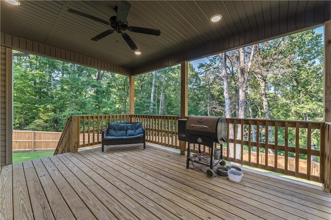 Photo - 13 Hinckley Cir