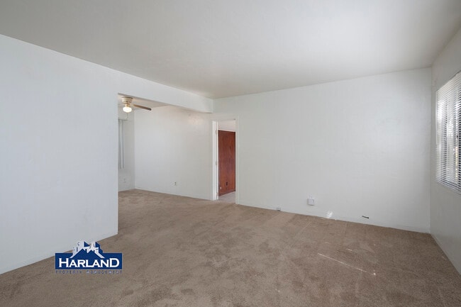 Photo - 2112 Thomas Ave