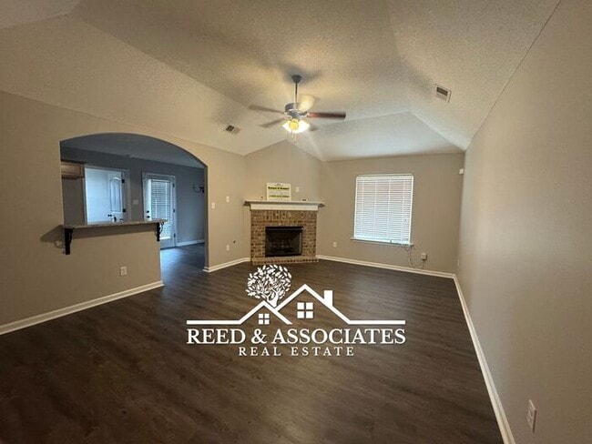 Photo - 4 Bedroom in Cordova!!