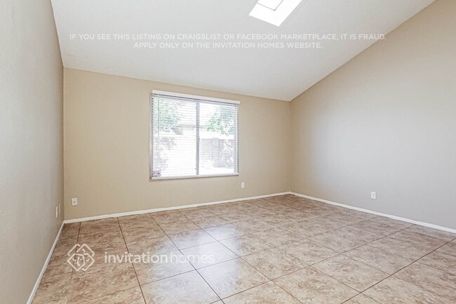 Photo - 6055 S 42nd St