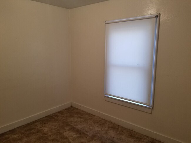 Photo - Charming home right outside of town!