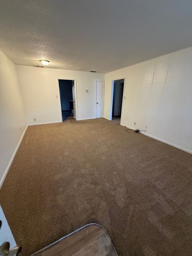 Photo - 00203 Unit RIGHT