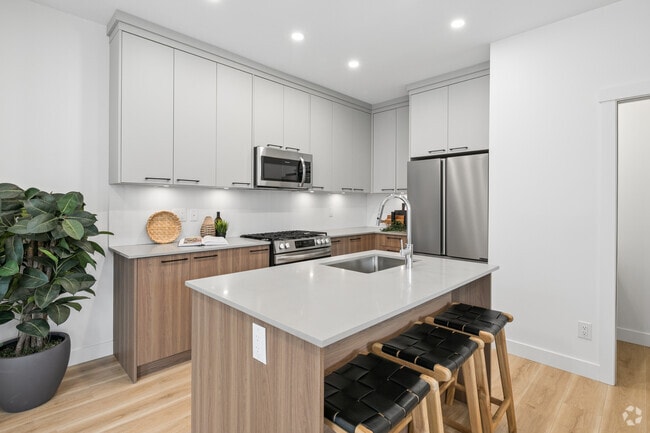 3BR, 2.5BA - 1,296SF - Kitchen