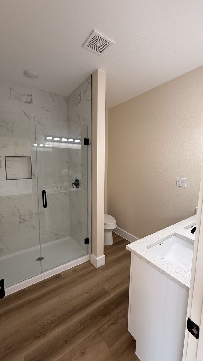Photo - 2619 Creekview Dr