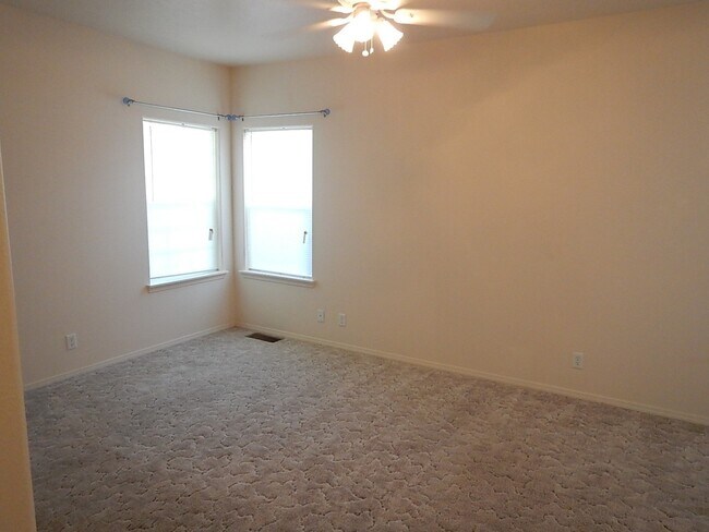 Photo - *APPLICATIONS PENDING* 3 Bedroom, 2 Bathroom House on North End of Prineville - Available Soon!