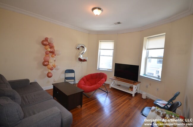 Photo - 191 Boylston St Condo Unit 3