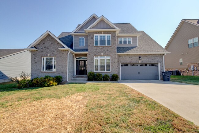 HUGE house in Farmington - HUGE house in Farmington