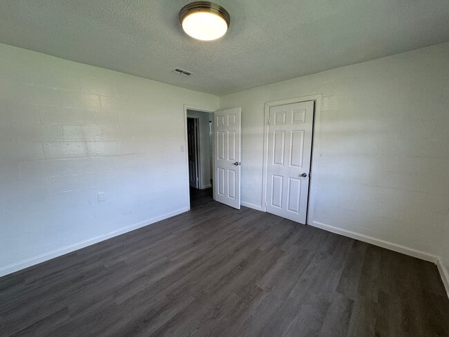 Photo - Newly Renovated 2 Bedroom Brick Apartment near Downtown Live Oak ($500 Move in Special!) Unit 170 Horizon Circle SW Live Oak 32064