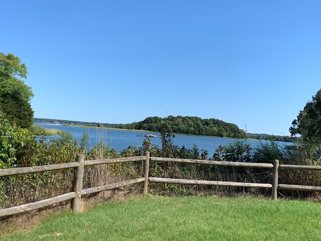 Photo - 40 Web Ave Unidad 4