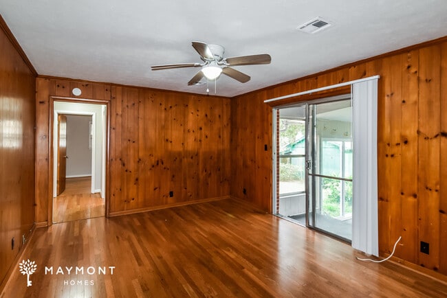 Photo - 109 Woodley Ave