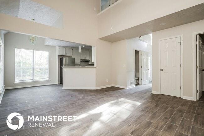 Photo - 242 Fairview Point