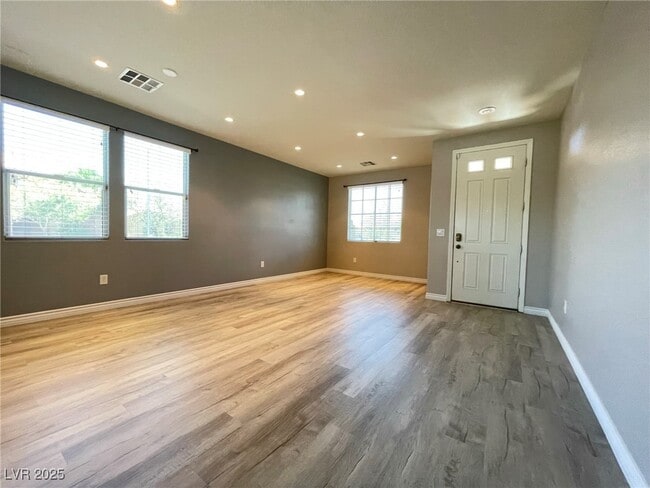 Photo - 6636 Sand Swallow St