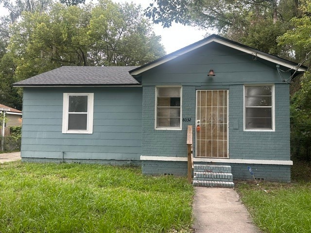 Building Photo - Updated 3 Bedroom Home With Washer And Dryer Included