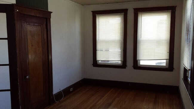 Photo - 22 Commonwealth Ter Unit 1