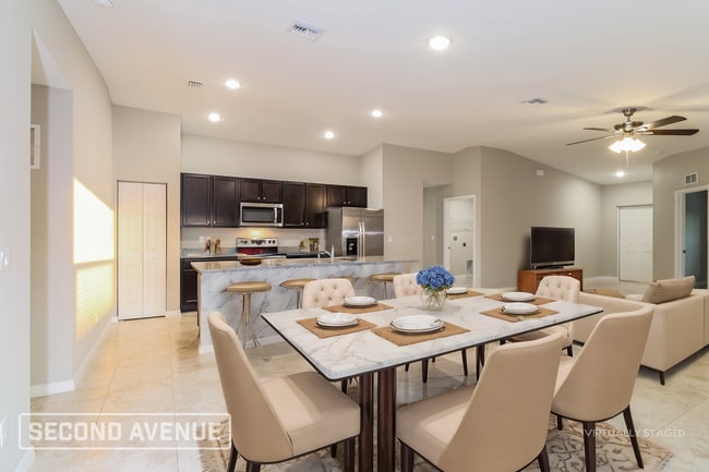 Photo - 291 Foley St SE