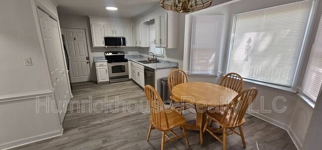 Photo - 438 Blue Rock Dr