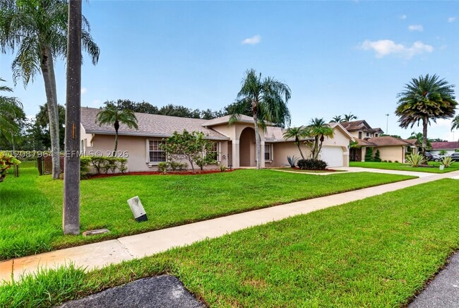 19960 NW 2nd St