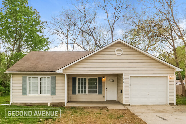 Photo - 2039 Poplar Ave House