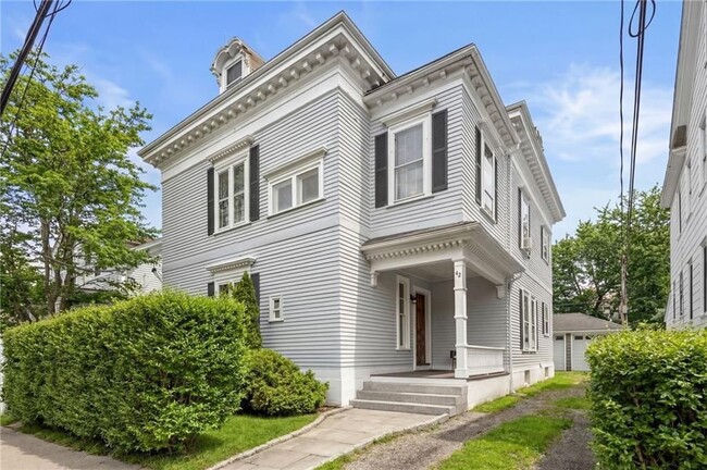 Building Photo - 42 Mann Ave