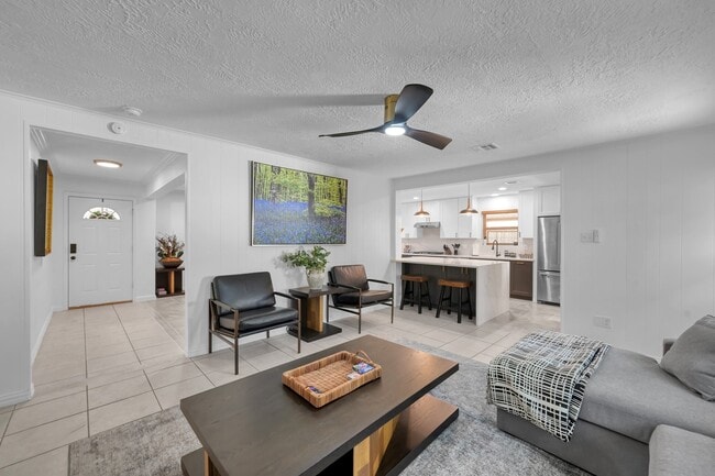 Photo - 28926 Twisted Oak Dr