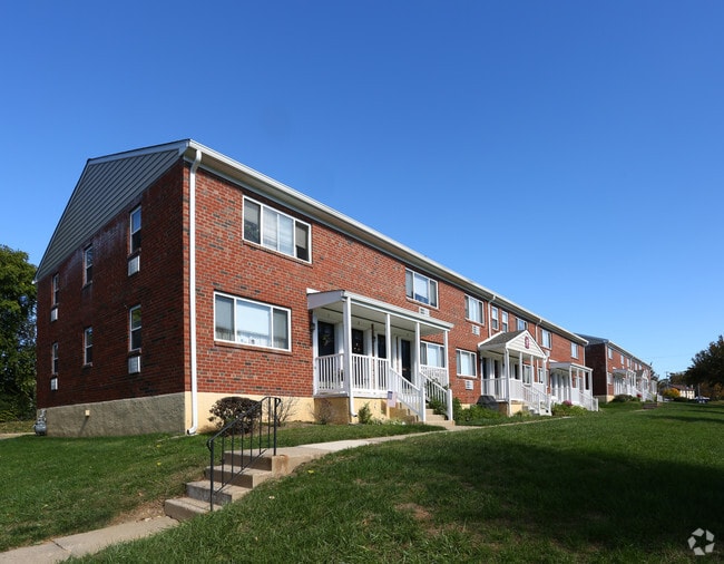 Concord Court Apartments
