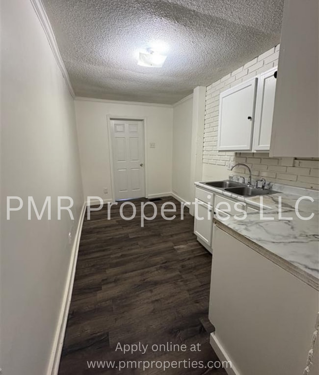 Photo - 2 Bedrooms / 1 Bathroom House