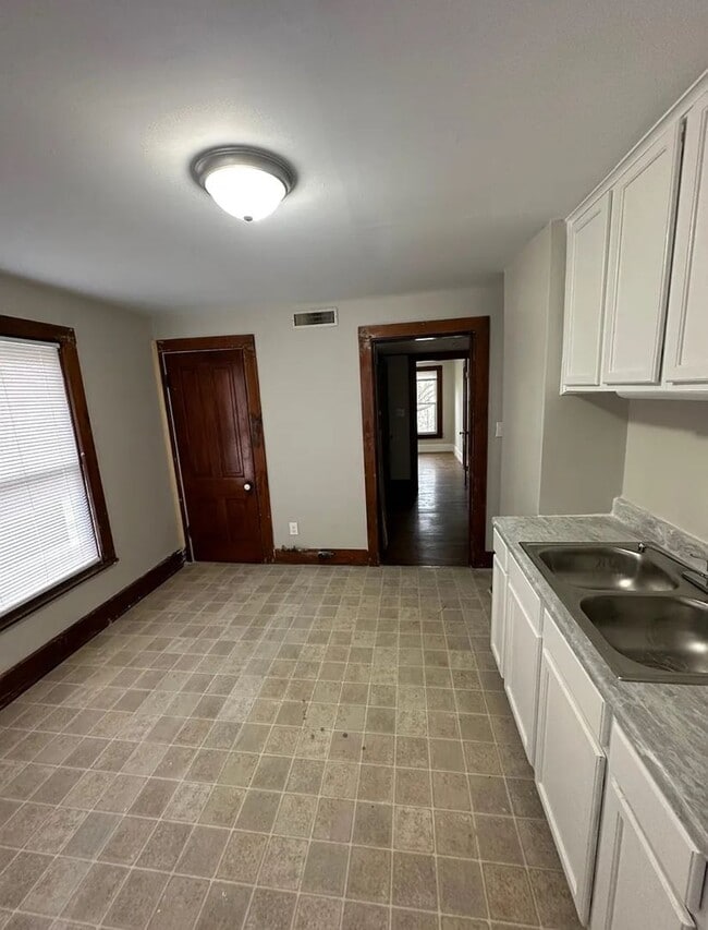 Photo - 605 N Detroit St Unidad #605.5