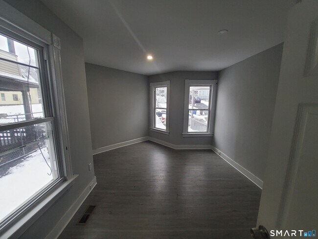 Photo - 11 Ridgewood St Unit 1