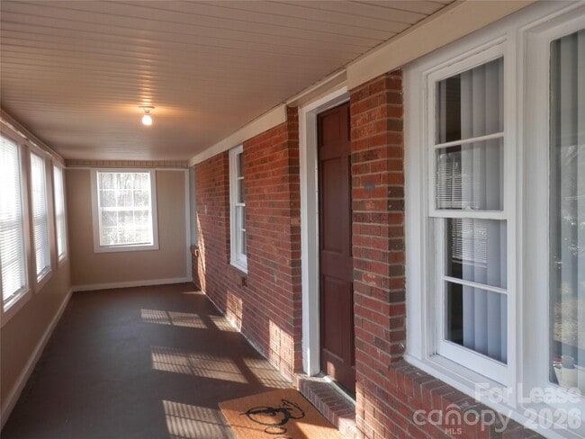 Photo - 67 Barber St NW