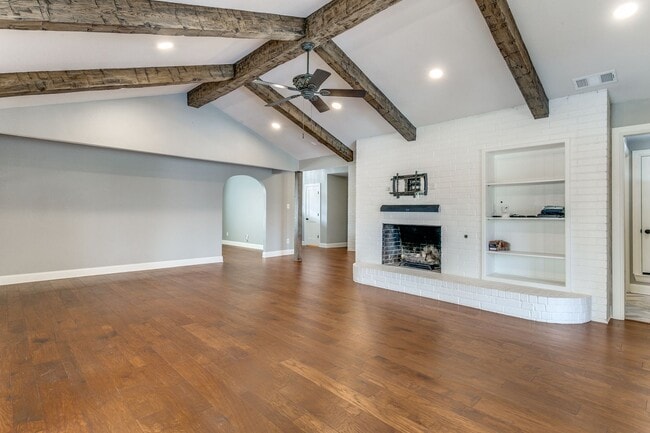 Photo - 4 bedroom with pool in Colleyville