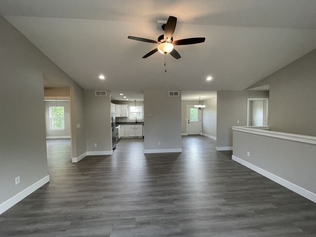 Photo - 108 Kennedy Ct