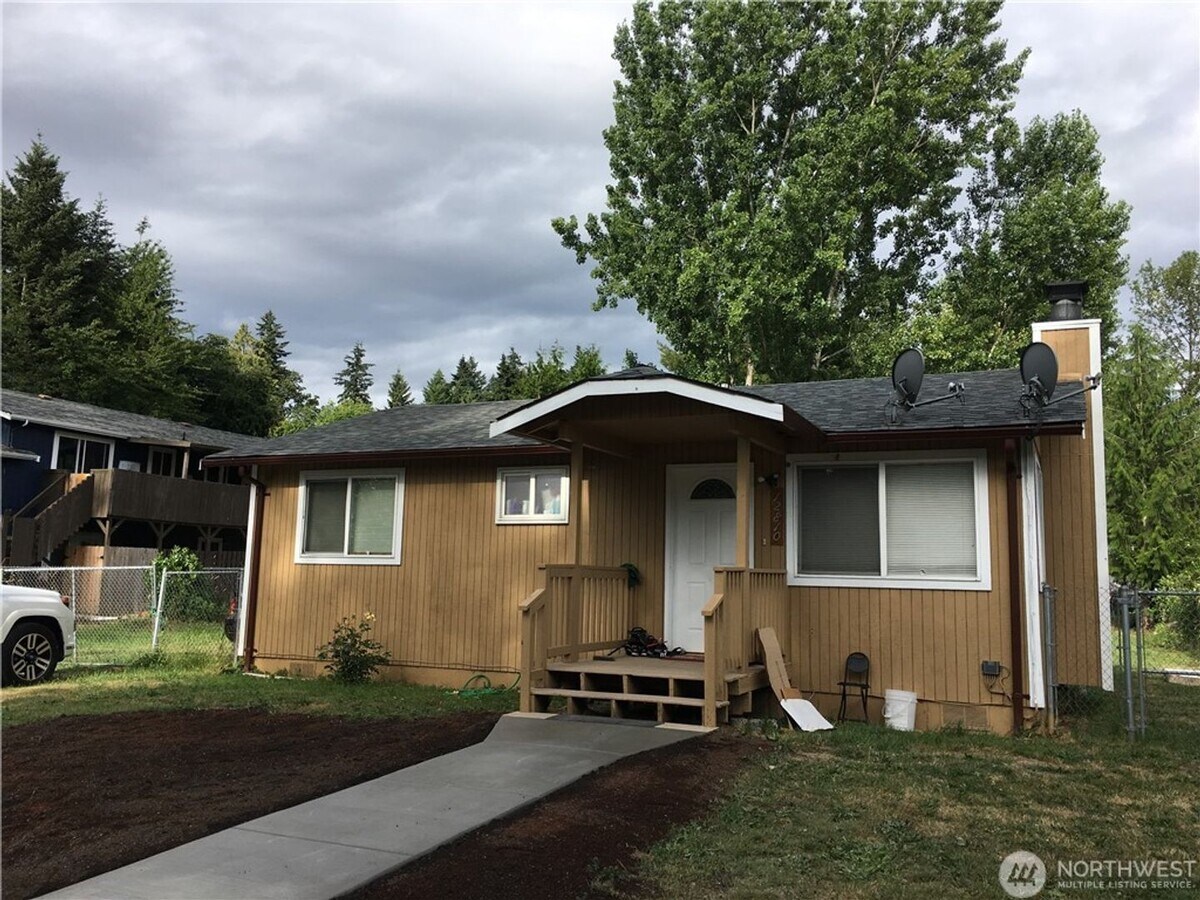 Photo - CLICK "REQUEST A TOUR" NOW!