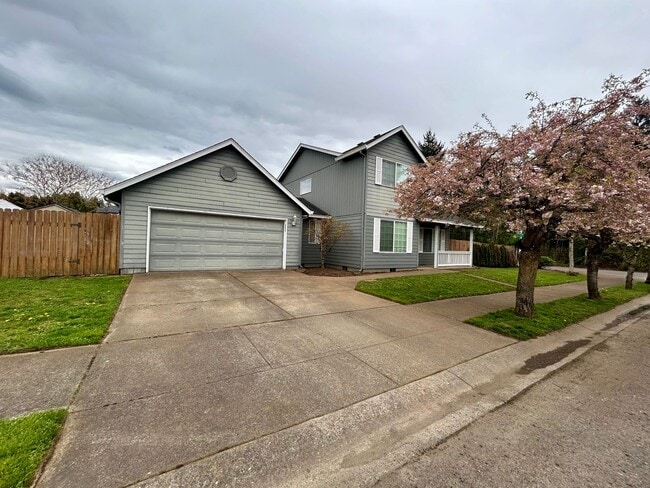 Photo - Welcome to this charming 3-bedroom, 2.5-bathroom house located in Vancouver, WA!