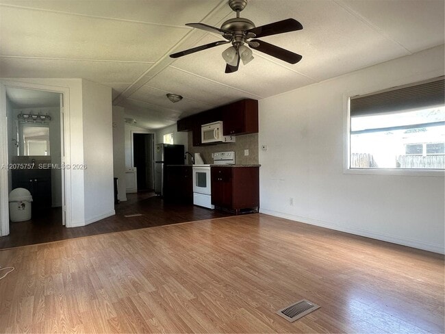 Photo - 11886 Watergate Cir